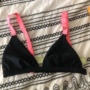 Women’s bathing suit top